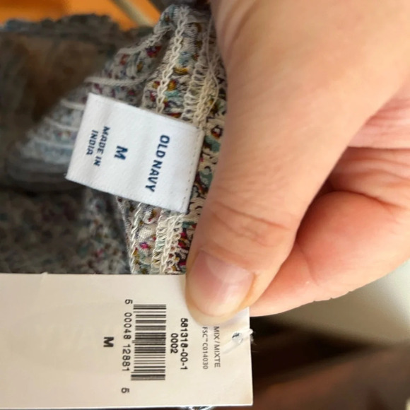 NWT OLD NAVY SMOCKED FLORAL BLOUSE - Picture 2 of 5